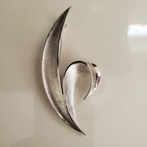 Vintage Crown Trifari Brooch Curling Leaf Brushed Silver Tone Signed 60's